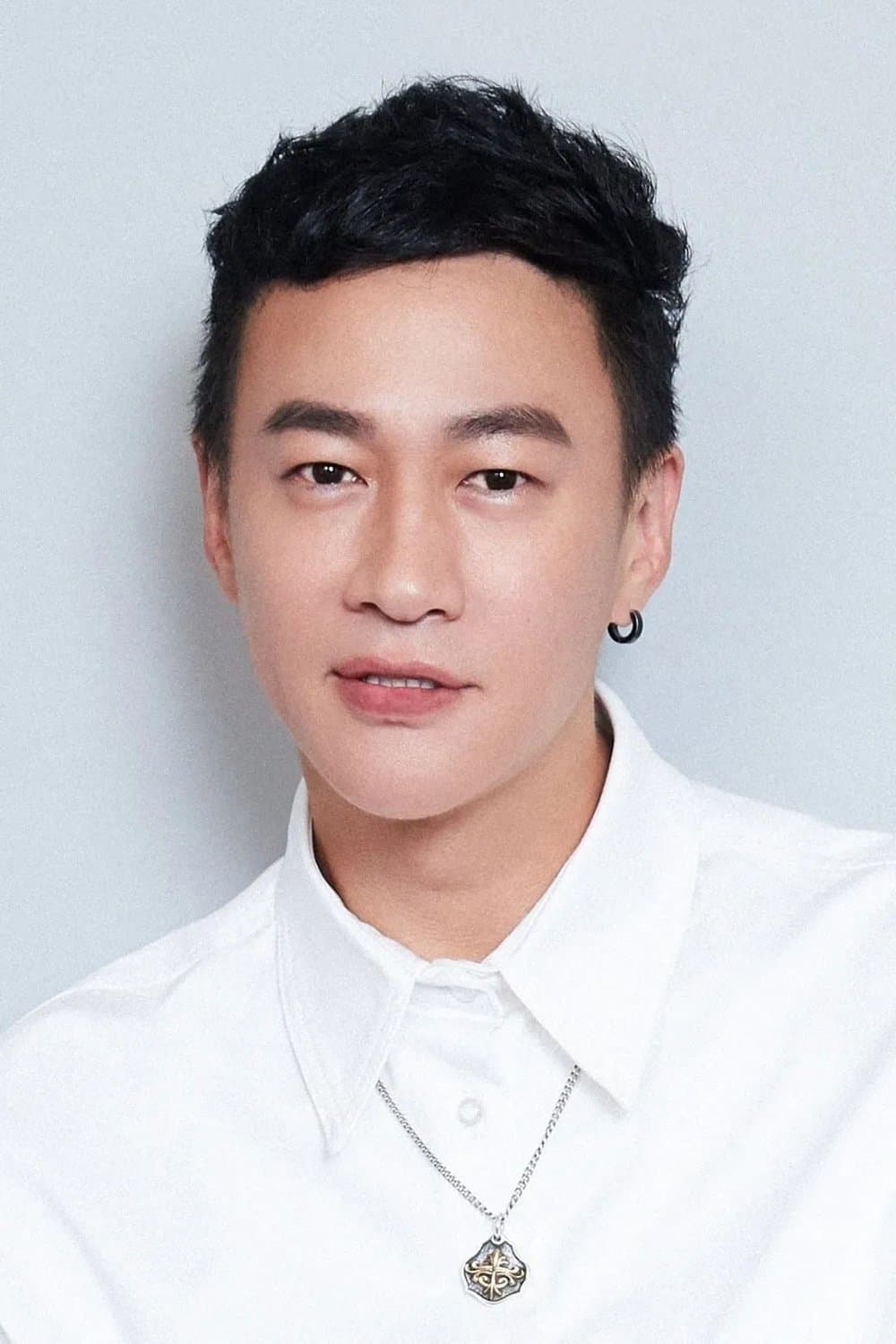 何潤東