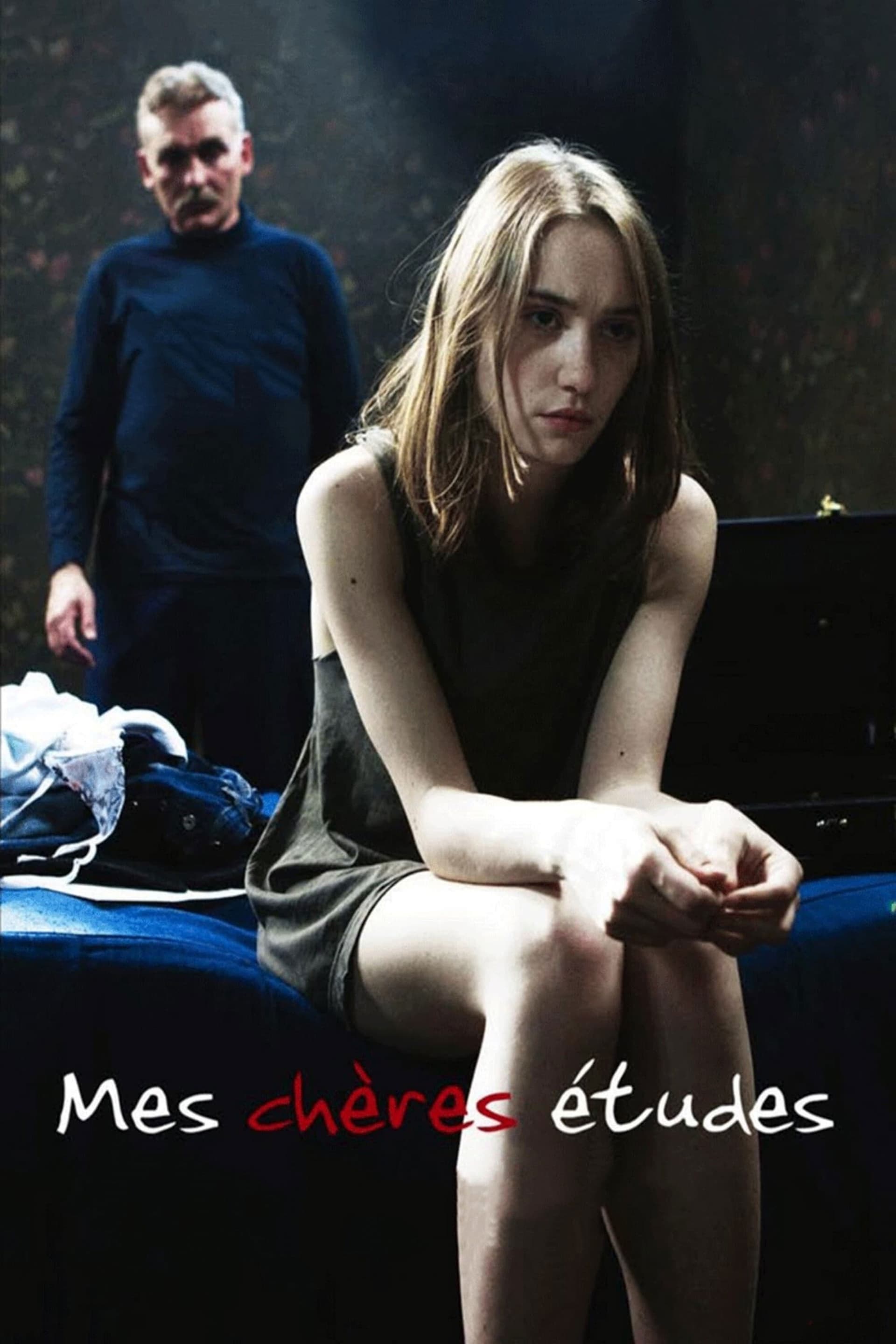 Mes chères études / Студентка на повикване