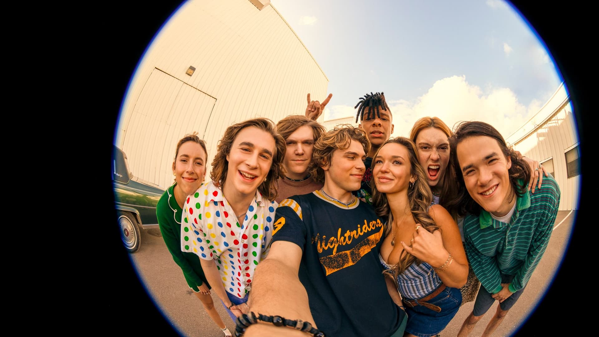 The Runarounds Season 1 / Бегълците - Сезон 1