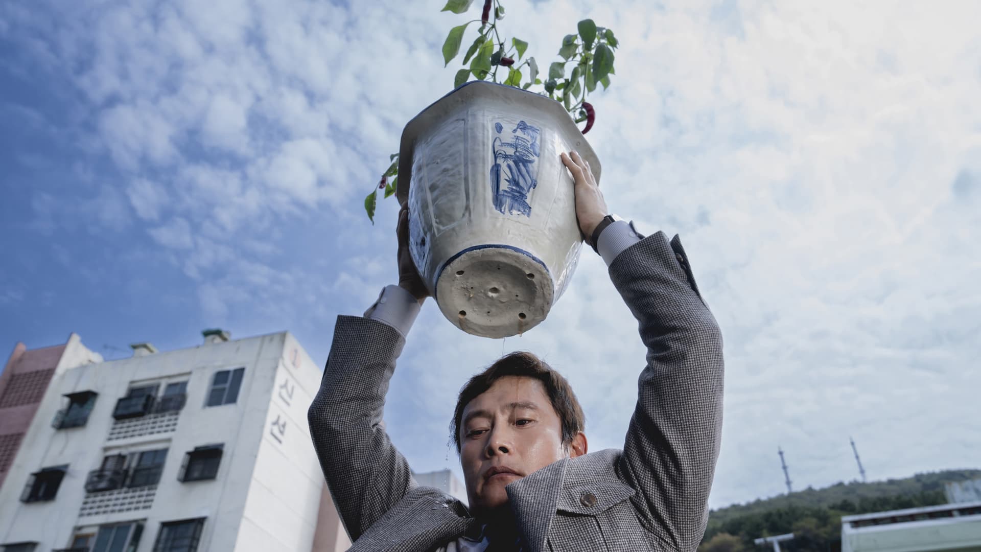 어쩔수가없다 / Без конкуренция