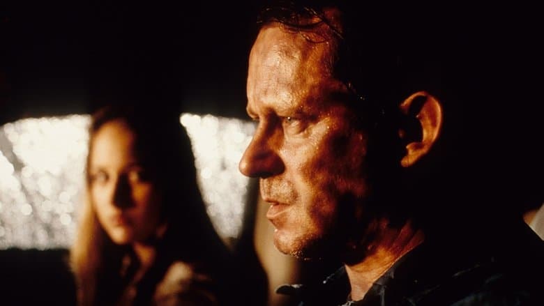 The Glass House / Стъклената къща 2001 BG AUDIO